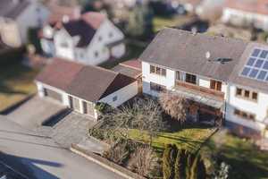 Geräumiges Zweifamilienhaus in ruhiger Lage – Lichtdurchflutet, naturnah und voller Möglichkeiten – Freising (Kreis) – Vorschaubild 1
