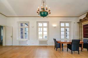 Herrschaftliche Stadtvilla mit Historie in der Kaiserswerther Altstadt zum Wohnen und Arbeiten
