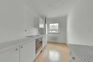 Invest oder Eigennutz, schöne 2 Zimmerwohnung mit Balkon in zentraler und ruhiger Barbarossaplatzla – Die vollständige Adresse der Immobilie erhältst du vom Anbieter., 50677 Neustadt/Süd, Köln – Vorschaubild 8