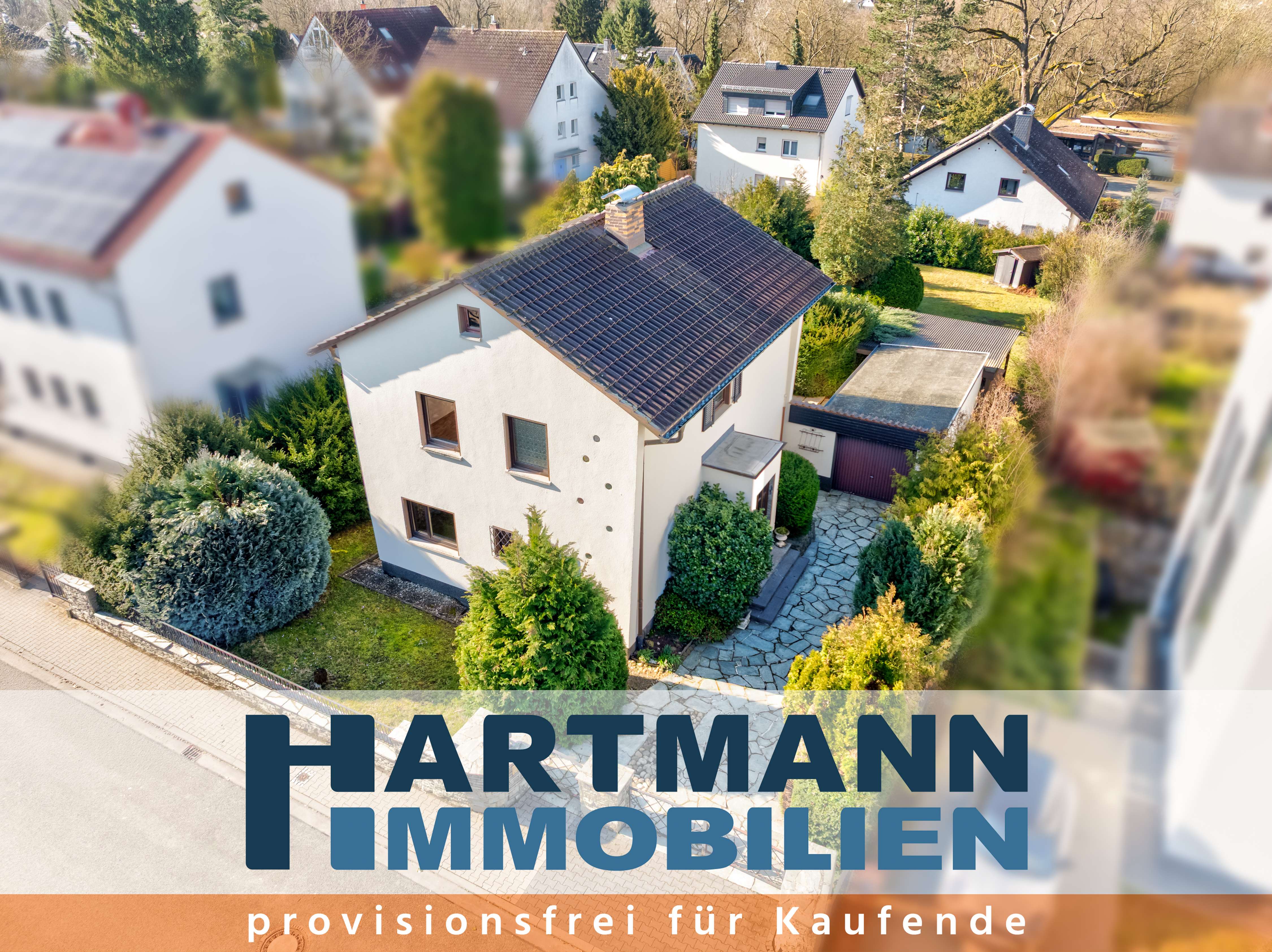 Charmantes freistehendes Einfamilienhaus – Wohnen im Grünen und dennoch stadtnah, Frankfurt am Main – Bild 1