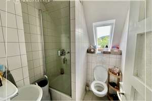*Weitblick auf Stuttgart* 2-Zi-DG-Wohnung mit Balkon – Die vollständige Adresse der Immobilie erhältst du vom Anbieter., 70188 Gaisburg, Stuttgart – Vorschaubild 3