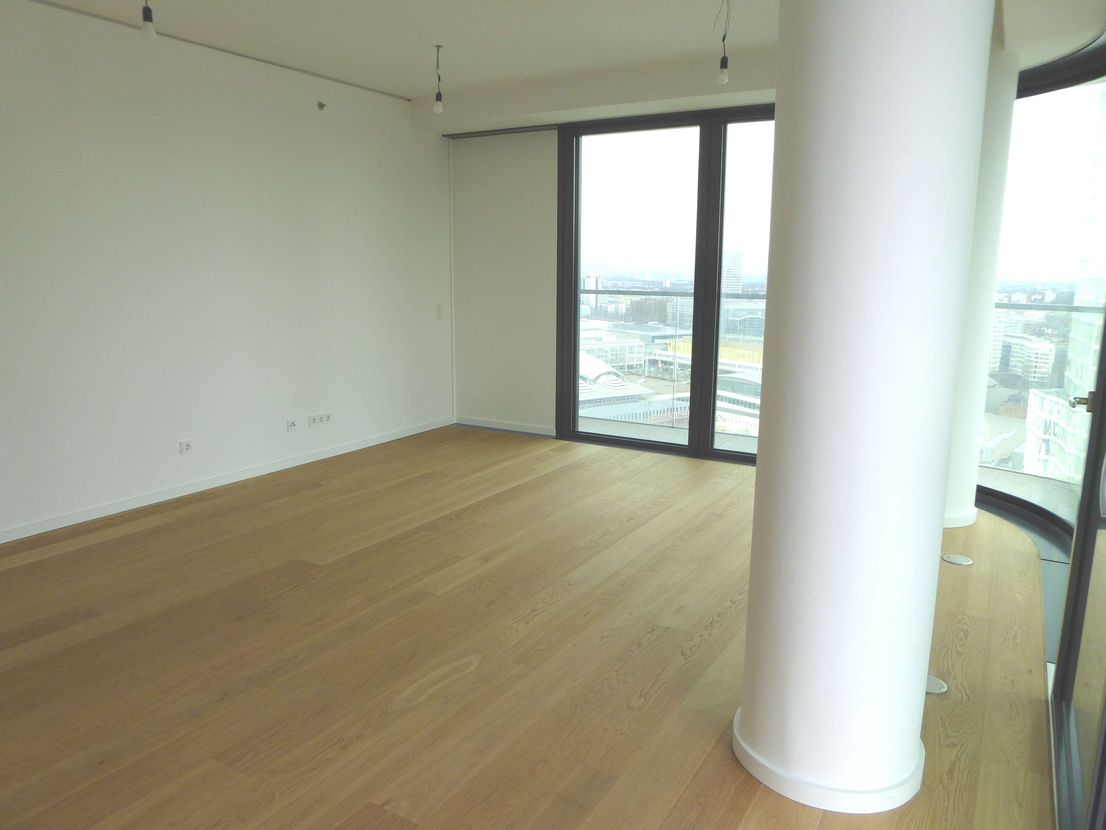 Grand Tower 24.OG.... V-E-R-M-I-E-T-E-T.. image 2