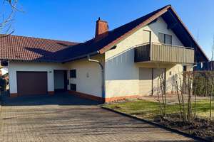 Einfamilien-Wohnhaus mit Einliegerwohnung in bester Lage zu verkaufen ! – Die vollständige Adresse der Immobilie erhältst du vom Anbieter., 36088 Hünfeld – Vorschaubild 1