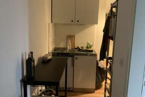 2 Zimmer Zwischenmiete 01.06-01.11 in Sülz Weyertal – Weyertal 61, 50937 Lindenthal (Ortsteil), Köln – Vorschaubild 1