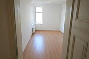 2 Zimmer Wohnung im 3. OG mit Balkon in Pempelfort
