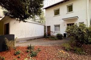 TRAUMHAUS IM LEERSTAND - Große DHH in TOP Lage auf großem Grundstück! – Die vollständige Adresse der Immobilie erhältst du vom Anbieter., 65527 Niedernhausen – Vorschaubild 1