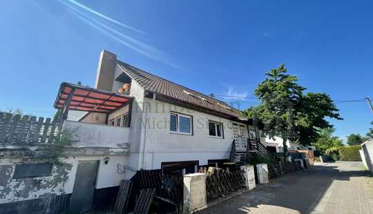 Bild von Mehrfamilienhaus in Hamm am Rhein mit großem Potenzial für ein 4-5 Familienhaus