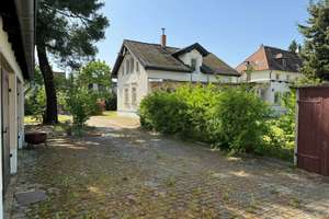 Liebhaberobjekt! EFH-Villa mit großem Grundstück oberhalb von Radebeul-Ost – Die vollständige Adresse der Immobilie erhältst du vom Anbieter., 1445 Radebeul – Vorschaubild 9