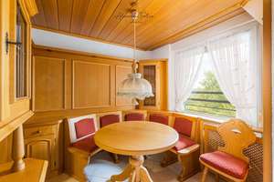 Viel Raum, Grünblick und Gestaltungspotenzial  4-Zimmer-Wohnung im Sonnenhof mit Balkon und Garage – Die vollständige Adresse der Immobilie erhältst du vom Anbieter., 75180 Sonnenberg, Pforzheim – Vorschaubild 13