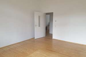 Helle 3-Zimmer-Wohnung mit Balkon im 3. OG in Dortmund Innenstadt – Schillingstraße 6, 44139 Westfalenhalle, Dortmund – Vorschaubild 3