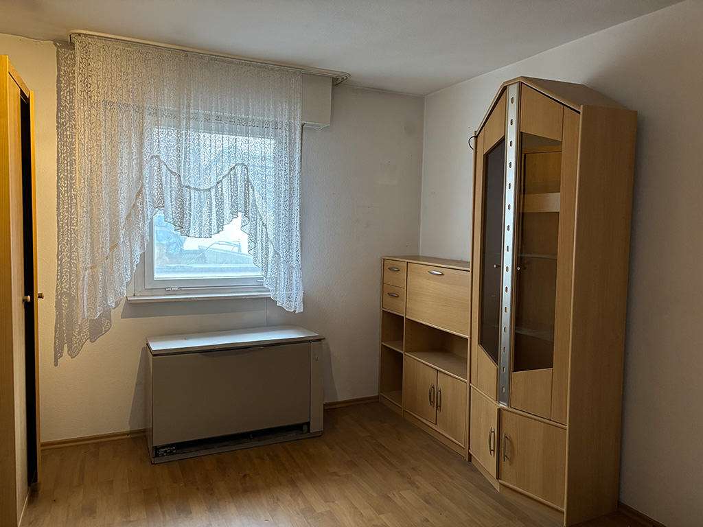 Immobilie in Oberriexingen - Ein-Zweifamilienhaus mit Scheune und Gewölbekeller - Bild 9