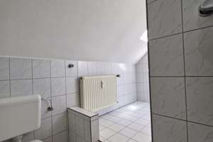 Nettes saniertes Dachgeschoss-Apartment (Provisionsfrei) im Zentrum von Düsseldorf – Die vollständige Adresse der Immobilie erhältst du vom Anbieter., 40215 Friedrichstadt, Düsseldorf – Vorschaubild 22