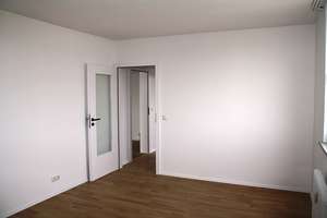 Frisch renovierte, helle, gut geschnittene 3-Zimmerwohnung mit Balkon in Bonn-Auerberg – Kölnstr. 482, 53117 Auerberg, Bonn – Vorschaubild 16