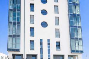 **HAUNSTETTEN** Moderne und lichtdurchflutete 2 ZKB- Wohnung im Campanile