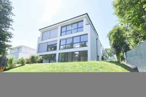 Modernes Haus im Komponistenviertel