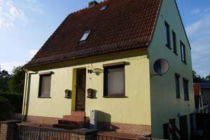 Altbau mit Entwicklungspotenzial in begehrter Lage in Bremen Borgfeld – Eigennutzer / Renditeobjekt – Erbrichterweg 2, 28357 Borgfeld, Bremen – Vorschaubild 2