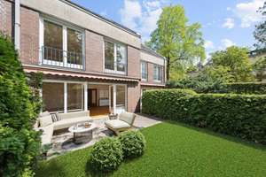 Haus mit Garten & Stellplatz in Dahlem