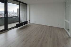 Frisch renovierte 3-Zimmer-Wohnung im Zentrum !