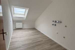 Helle Dachwhg. 2 ZKB- 52 m² mit Top-EBK +Gemeinschaftsgarten Wi-Breckenheim € 570,- + NK – Die vollständige Adresse der Immobilie erhältst du vom Anbieter., 65207 Breckenheim, Wiesbaden – Vorschaubild 3