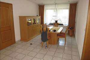 GROSSES HAUS....GROSSER GARTEN...und Einliegerwohnung – Die vollständige Adresse der Immobilie erhältst du vom Anbieter., 65232 Taunusstein – Vorschaubild 7