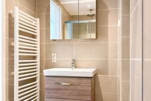 Exklusive Lobby im Hotelstil · Modernes Luxusapartment mit direktem Skyline-Blick in Frankfurt – Die vollständige Adresse der Immobilie erhältst du vom Anbieter., 60486 Gallus, Frankfurt am Main – Vorschaubild 15