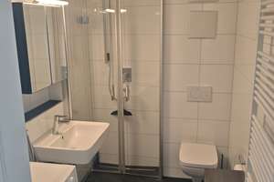 Neuwertige 2-Zi-Whg mit Terrasse, Garten, EBK und TG in Stuttgart – Ulmer Straße 266, 70327 Wangen, Stuttgart – Vorschaubild 11