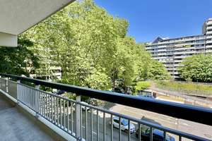 Vollständig renovierte 4-Zimmer-Wohnung im 3. OG mit 2 Balkonen und Garage in Köln-Weiden – Lübecker Str. 13, 50858 Weiden, Köln – Vorschaubild 16