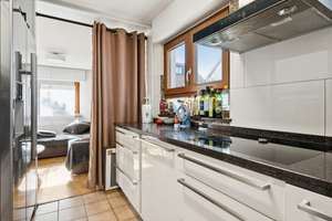 Modernisiertes Einfamilienhaus mit großzügigem Garten und zwei Garagenstellplätzen – Die vollständige Adresse der Immobilie erhältst du vom Anbieter., 70378 Steinhaldenfeld, Stuttgart – Vorschaubild 5