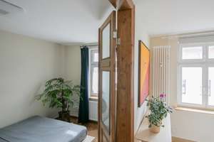 Bezugsfreie 3-Zimmer-Altbau-Wohnung in bester Mitte-Lage mit EBK – Kleine Hamburger Straße 24, 10115 Mitte (Ortsteil), Berlin – Vorschaubild 3