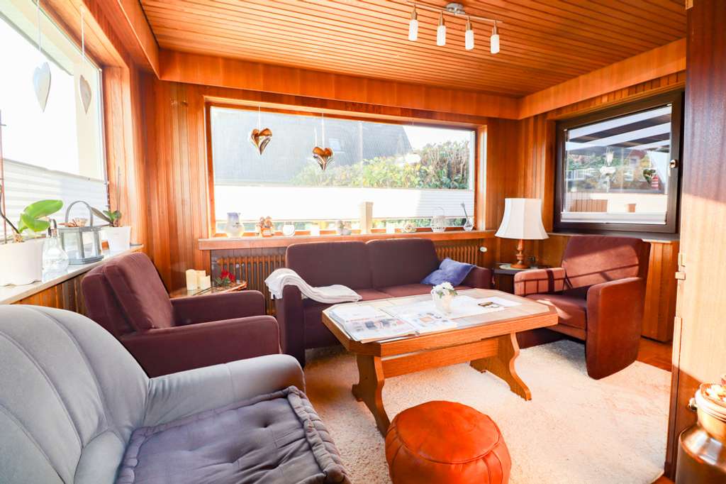 Immobilie in Ovelgönne - Wohnglück im Grünen – Charmantes Zuhause auf großzügigem Grundstück in Ovelgönne! - Bild 2