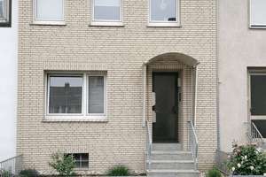 Wandlungsfähiges Reihenmittelhaus: Solide Substanz & starkes Entwicklungspotenzial!