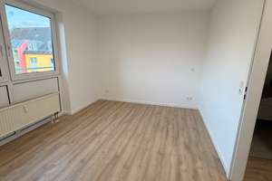 Einziehen und wohlfühlen – frisch modernisierte Ruheoase mit Balkon, Aufzug und TG-Stellplatz – Arthur-Bretschneider-Straße 16, 9113 Schloßchemnitz, Chemnitz – Vorschaubild 9