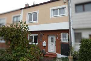Reihenmittelhaus mit Renovierungsstau in ruhiger Lage
von Haunstetten – Augsburg – Vorschaubild 1