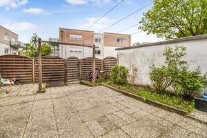 Bremen-Walle: Makelloses Reihenendhaus mit lichtdurchfluteten Räumen, Garten und Garage – Die vollständige Adresse der Immobilie erhältst du vom Anbieter., 28219 Osterfeuerberg, Bremen – Vorschaubild 19
