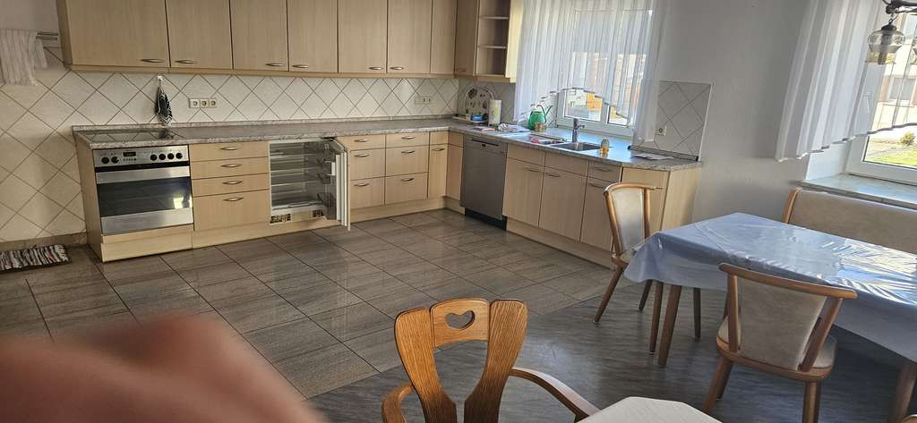 Immobilie in Hausen am Bussen - Großes Bauernhaus mit 10 Zimmern in Hausen am Bussen - Bild 3