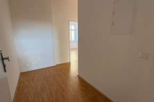 1. OG/ großes Wohnzimmer + Balkon / Stellplatz mögl. ! – Palmstraße 8, 9130 Sonnenberg, Chemnitz – Vorschaubild 12