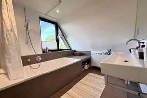 Ikonisches A-Frame-Architektenhaus von Hans-Wilhelm Bökamp | Sauna | 13,6-kWp-PV-Anlage & Energiekla – Die vollständige Adresse der Immobilie erhältst du vom Anbieter., 32584 Löhne – Vorschaubild 48