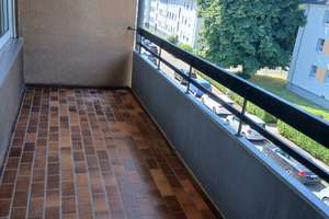 Frisch renovierte 3-Zimmerwohnung in zentraler Lage von Leverkusen-Quettingen – Kolberger Str. 110, 51381 Quettingen, Leverkusen – Vorschaubild 3