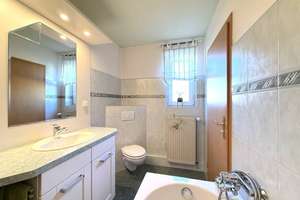 Familienidyll in ruhiger 
Top-Lage von Friedersdorf 
6 Zimmer und 2 Bäder 
auf ca. 131 m² Wohnflä – Sandbergweg 10, 6774 Friedersdorf – Vorschaubild 7