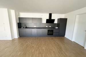 Mit Chick und Charme: 3 Zimmer mit Balkon, moderne Ausstattung, Einbauküche, Tageslichtbad, Aufzug – Biklenstraße 10, 70327 Untertürkheim (Ortsteil), Stuttgart – Vorschaubild 4