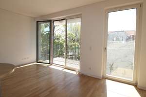 Hell und ruhig in Mitte  ++ Balkon ++ Tiefgaragenplatz ++ Bezugsfrei