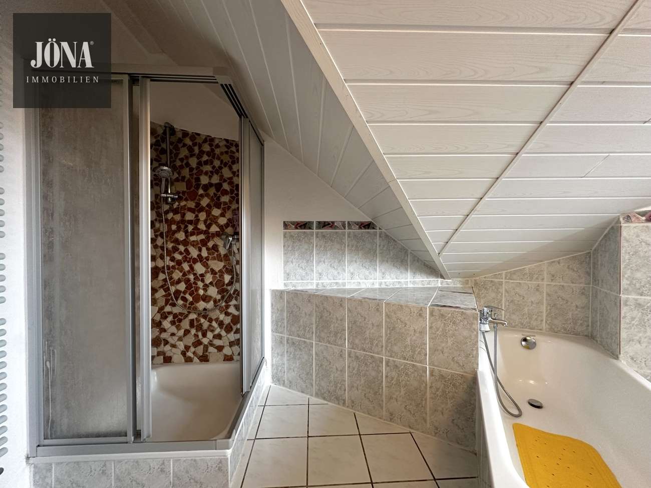 Immobilie in Marktschorgast - Ruhig gelegenes Einfamilienhaus mit gepflegtem Garten und vielseitigem Nutzungspotenzial - Bild 10