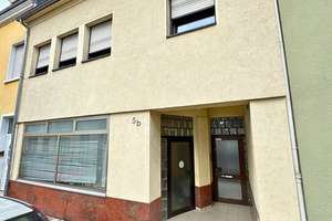 Großzügiges Haus, 410m² Gesamtfläche in ruhiger Seitenstraße von Saarbrücken-West