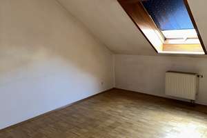 Charmante 3-Zimmer-DG-Wohnung im 4. OG  in Bad Cannstatt mit einmaliger Aussicht – Die vollständige Adresse der Immobilie erhältst du vom Anbieter., 70374 Espan, Stuttgart – Vorschaubild 5