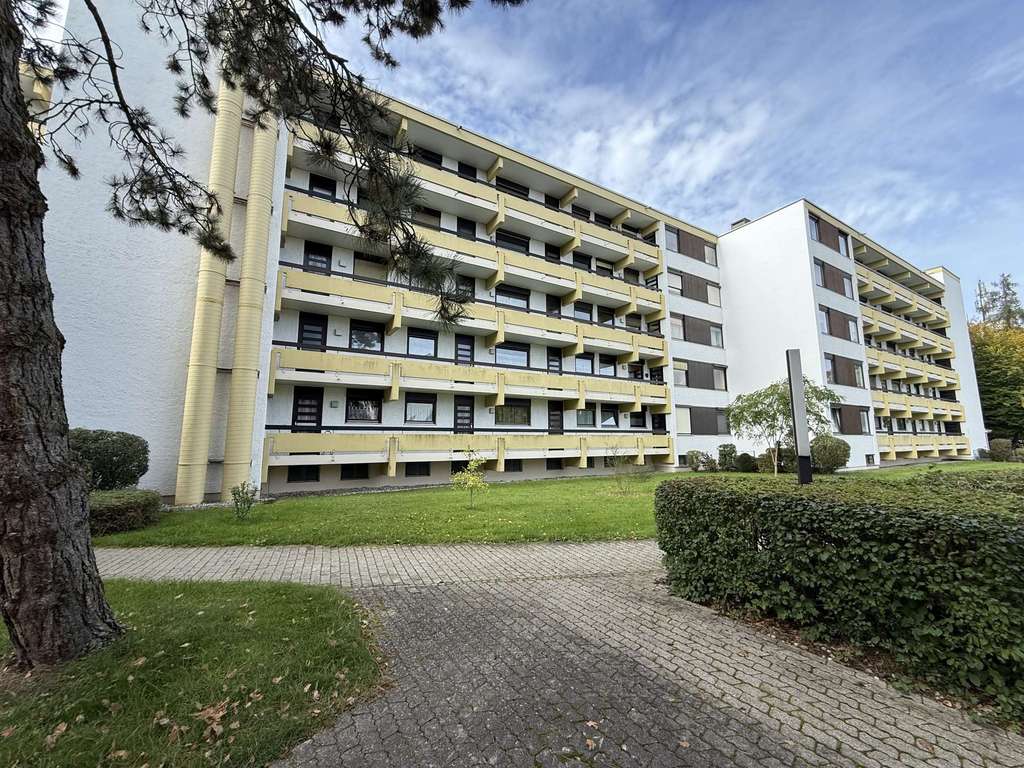 Immobilie in Germering - Kapitalanlage mit Perspektive: 32 m² Wohnung inkl. Duplex-Stellplatz - Bild 1
