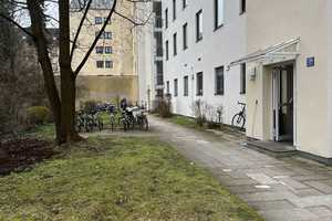 Nachmieter ab Sofort für Tolle Vollmöblierte 3 Zimmer Wohnung in Schwabing nähe Münchner Freiheit – Leopoldstraße 138, 80804 München – Vorschaubild 1