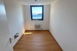 Großzügige 5-Zimmer-Wohnung in Ramersdorf – St.-Cajetan-Str. 38, 81669 Ramersdorf, München – Vorschaubild 2