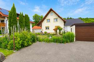Preiswertes Einfamilienhaus in zentraler Lage von Rickenbach-Hottingen zu verkaufen – Die vollständige Adresse der Immobilie erhältst du vom Anbieter., 79736 Rickenbach – Vorschaubild 11