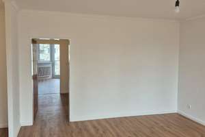 Moderne 2-Zimmer Wohnung im 2. OG mit großem Balkon in Tempelhof  – Die vollständige Adresse der Immobilie erhältst du vom Anbieter., 12105 Mariendorf, Berlin – Vorschaubild 7
