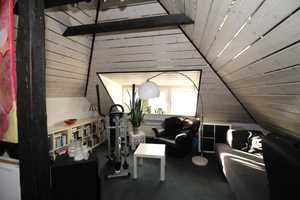 Zweifamilienhaus + teilausgebaute Scheune + Garten + 5 Stellplätze – Main-Taunus-Kreis – Vorschaubild 15